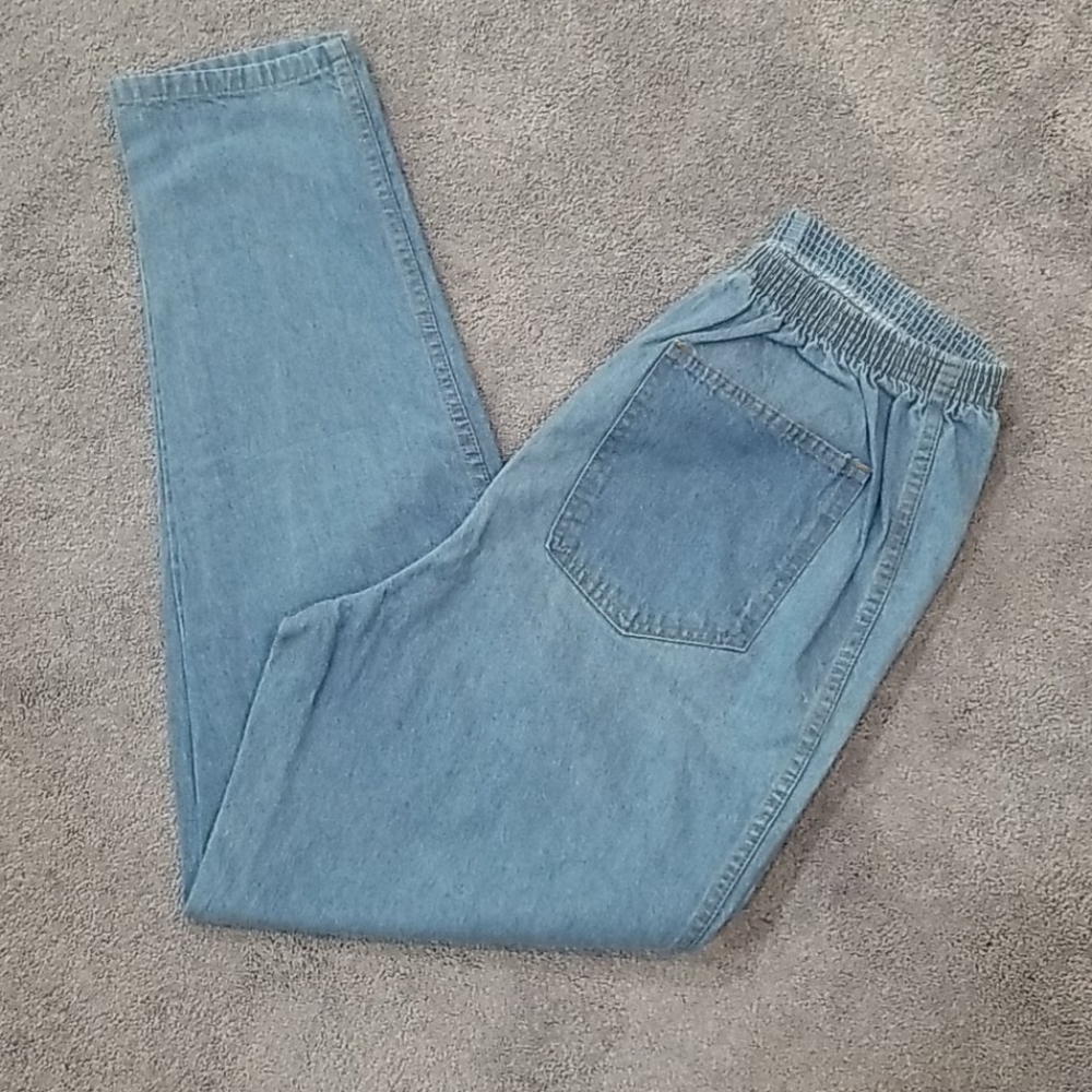 Dividends Maternity Jean's size 10